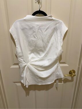 Commense White Twist-Detail Cap Sleeve Blouse